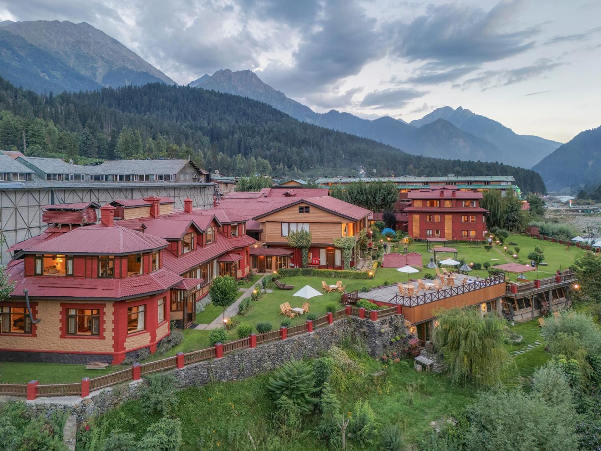 Pahalgam Hotel Exterior foto
