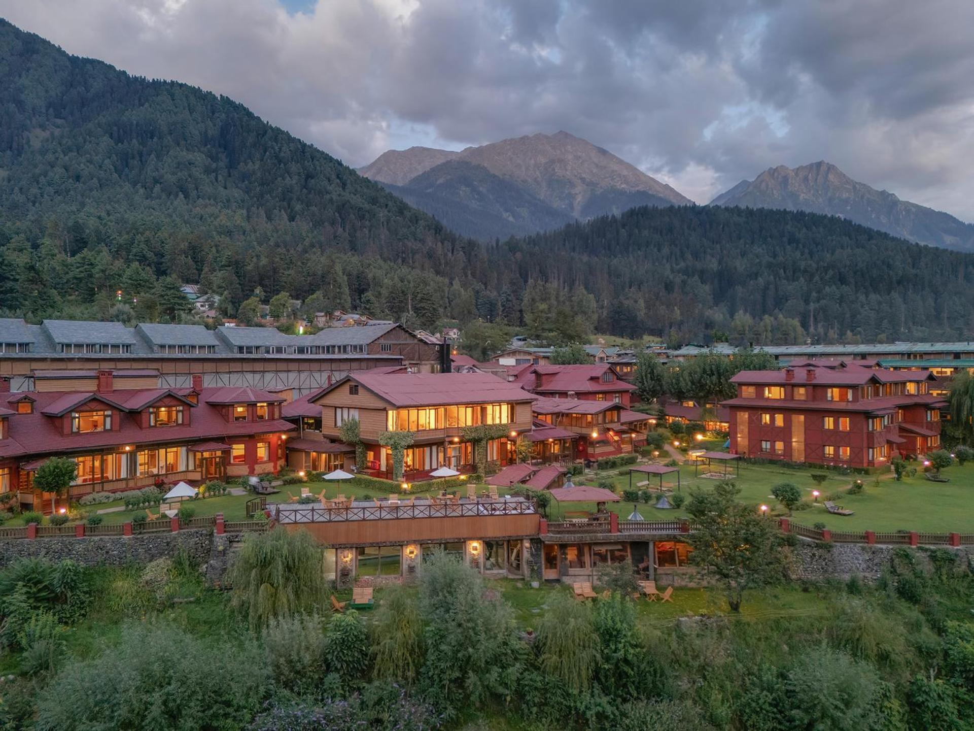 Pahalgam Hotel Exterior foto