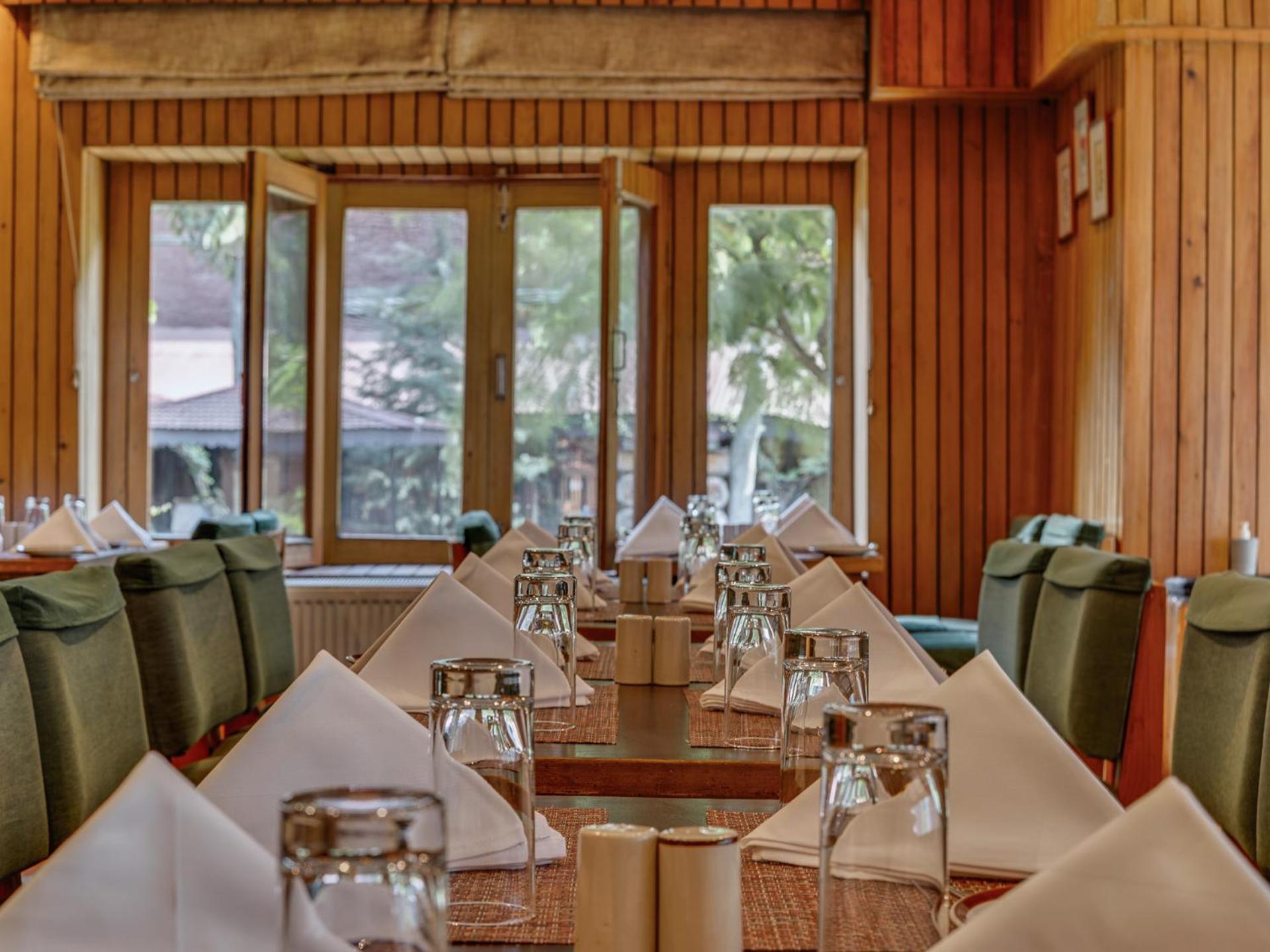 Pahalgam Hotel Exterior foto